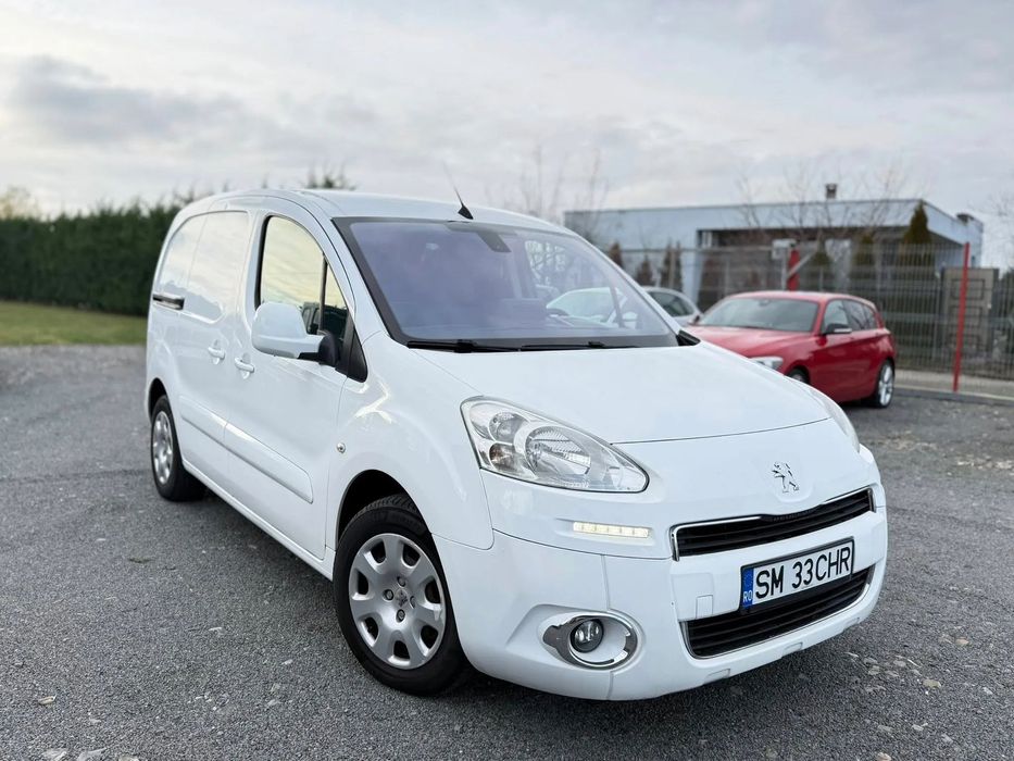 Peugeot Partner 03/2015, Cutie automata, TVA Deductibil,Clima,Navigatie, Import recent
