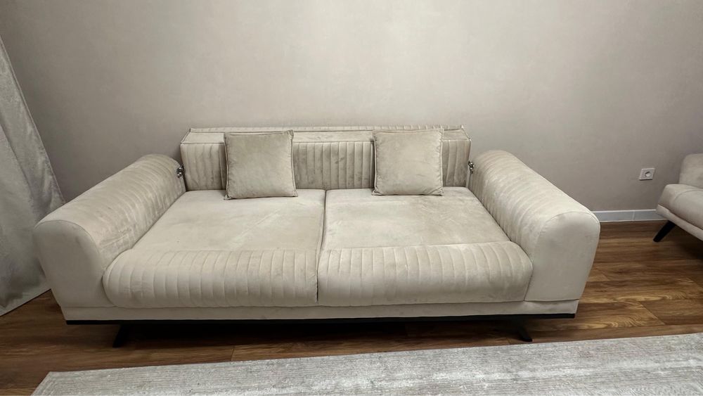 продаю срочно, состояние отличное