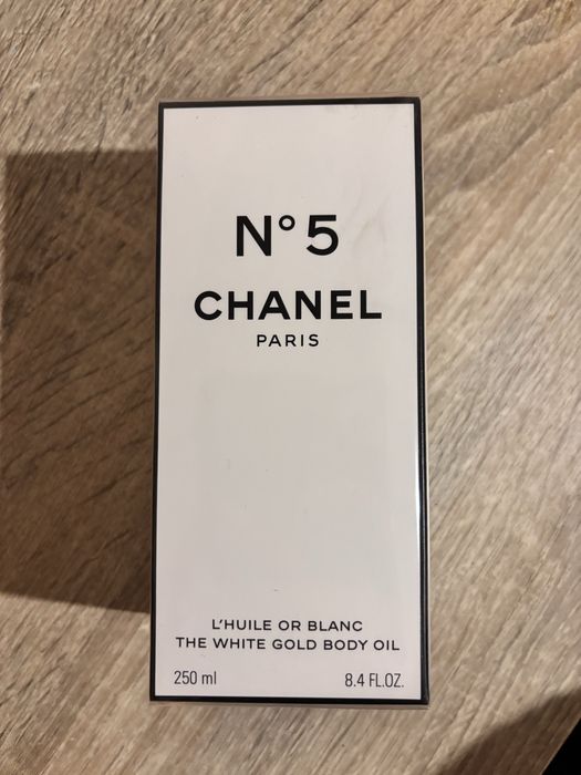 Chanel 5 body oil