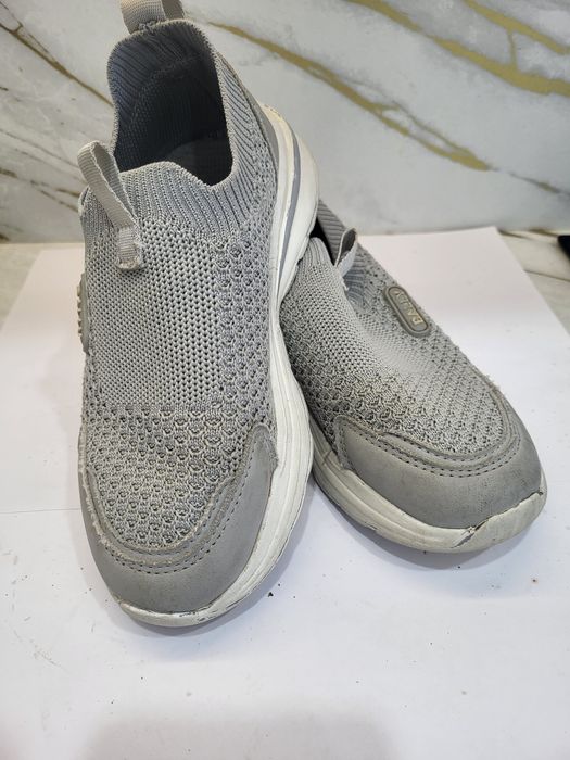 Продам мокасы для мальчика