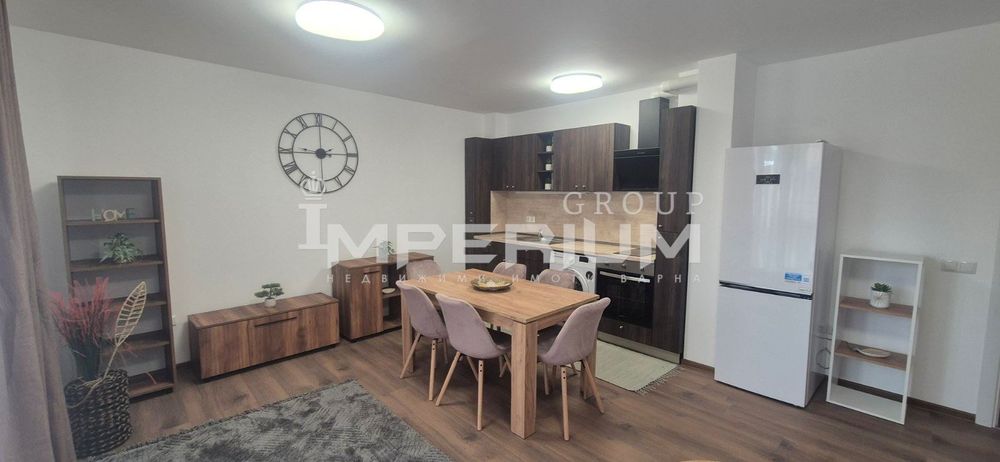 Дава се под наем Тристаен апартамент в Варна, Конфуто - 74 кв.м за 720 € - Снимка #1