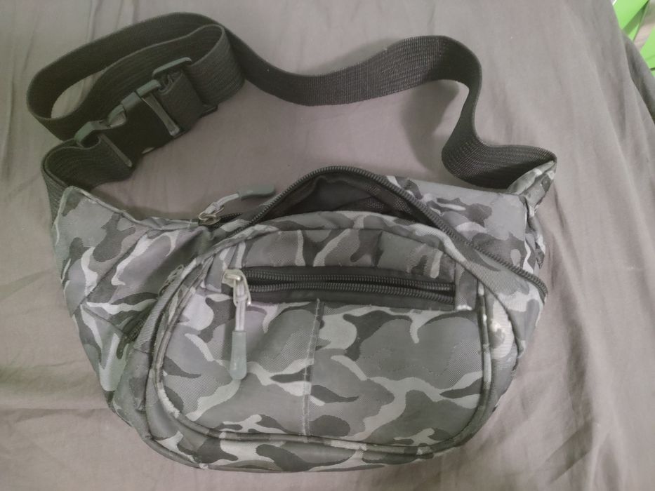 Мъжка чантичка..