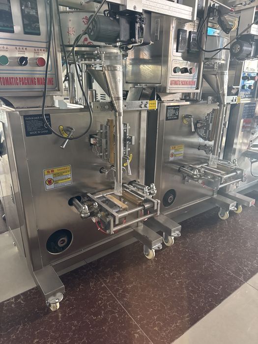 Вертикальная упаковочная машина для кофе чай и тд