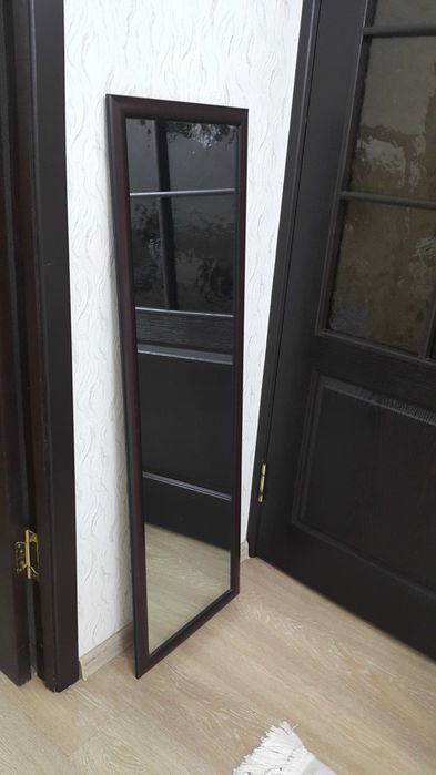 Зеркало в рамке 132x41 в наличии 2 шт