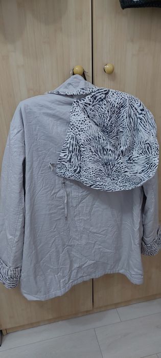 ЯКЕ с качулка, дълж. ⅞ и Манто черно дълго ХХХL