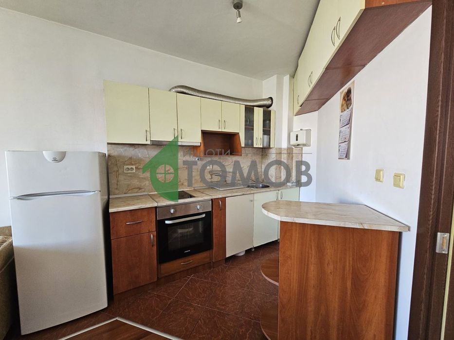 Дава се под наем Тристаен апартамент в Стара Загора, Железник - изток - 60 кв.м за 306 € - Снимка #2