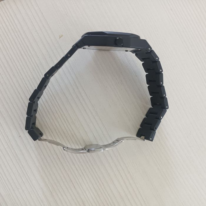 Продам стильные мужские часы