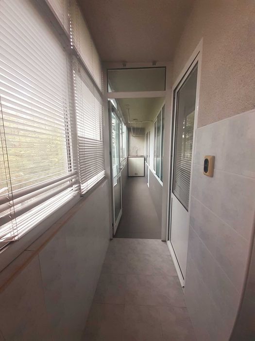 Дава се под наем Двустаен апартамент в Шумен, Херсон - 65 кв.м за 278.97 € - Снимка #3