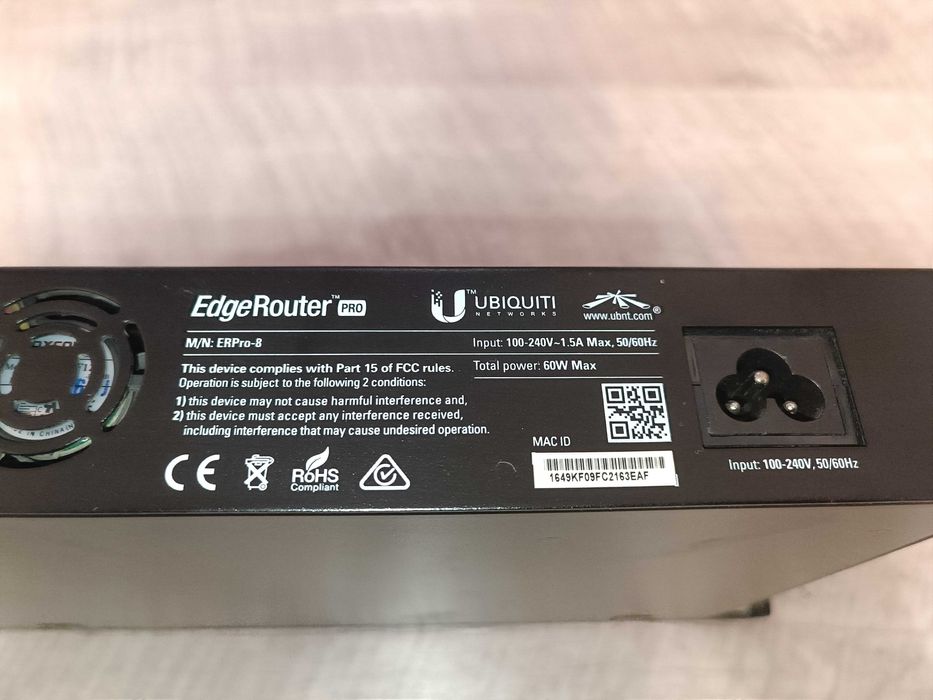 Router Ubiquiti EdgeRouterPro ERPro-8