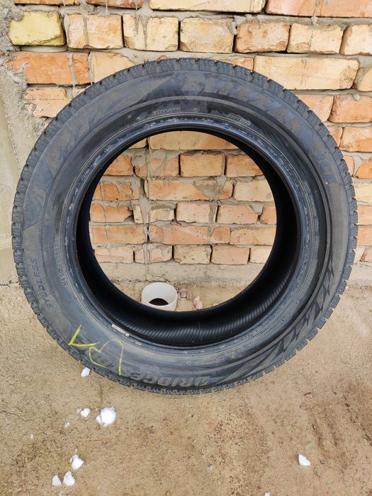 Зимние шины Bridgestone Blizzak Ice