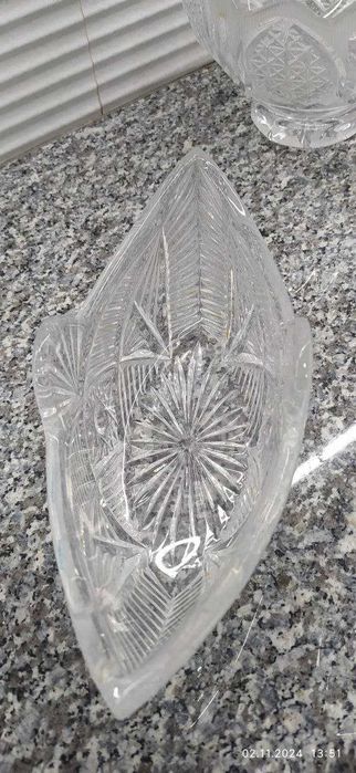 Продам хрустальные вазочки. Не использованные. Цена - 15 000 за штуку