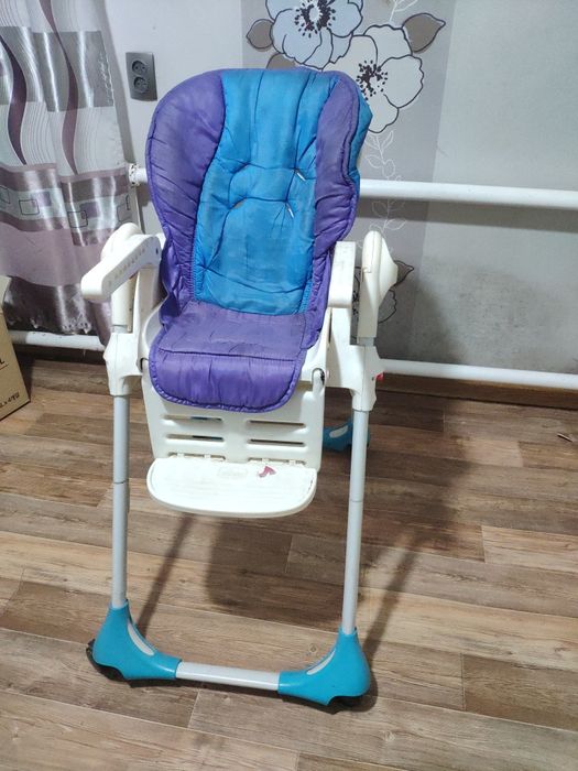 стульчик детский  chicco