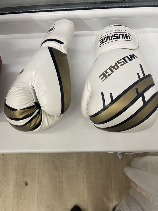 Боксерская груша и перчатки 12 унций