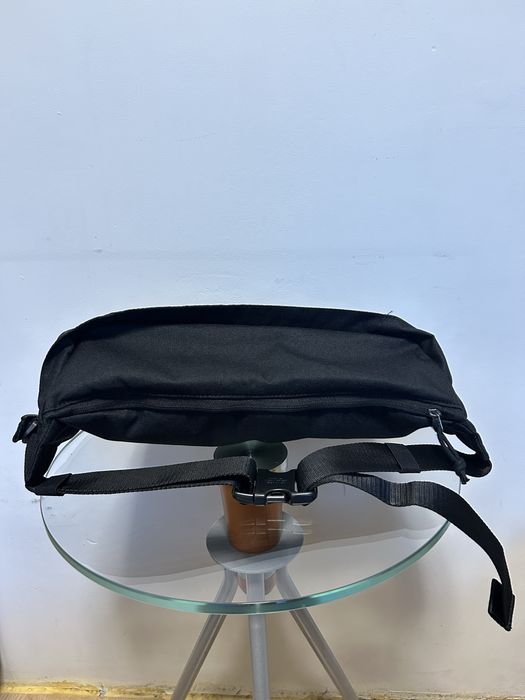 Чанта през кръст Nike