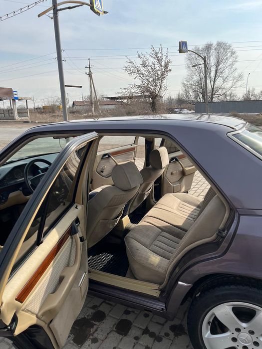 Мерседес 124 хорошем