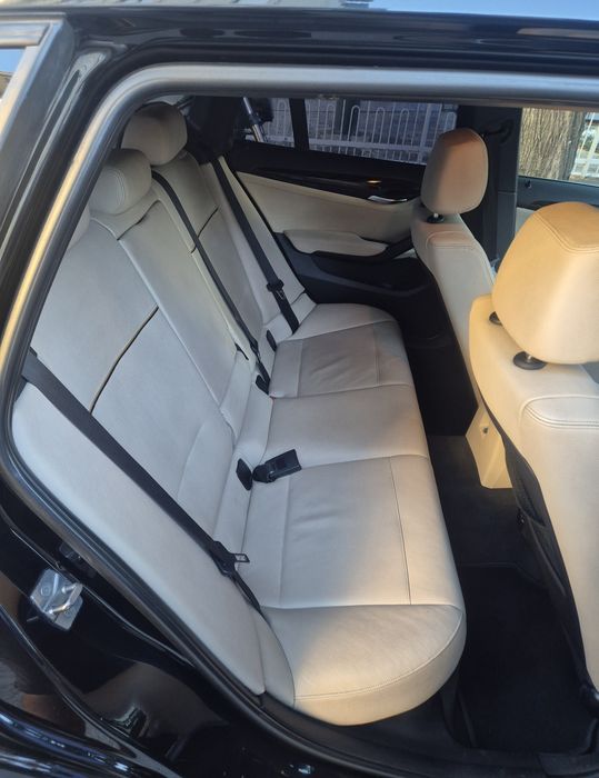 Vand Bmw X1 2.3D Xdrive Automata, Navigatie.