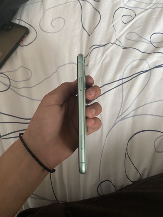 iphone 11 simplu