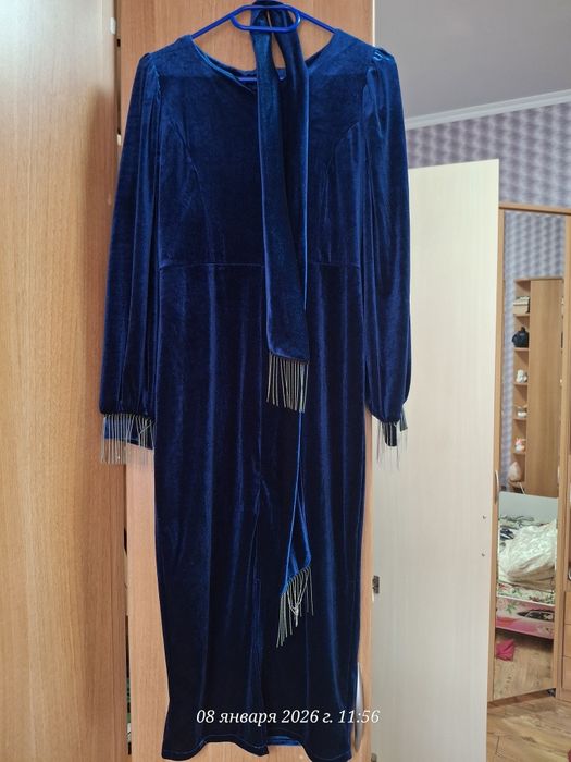 Платья вечерние. Разные. От 2500.