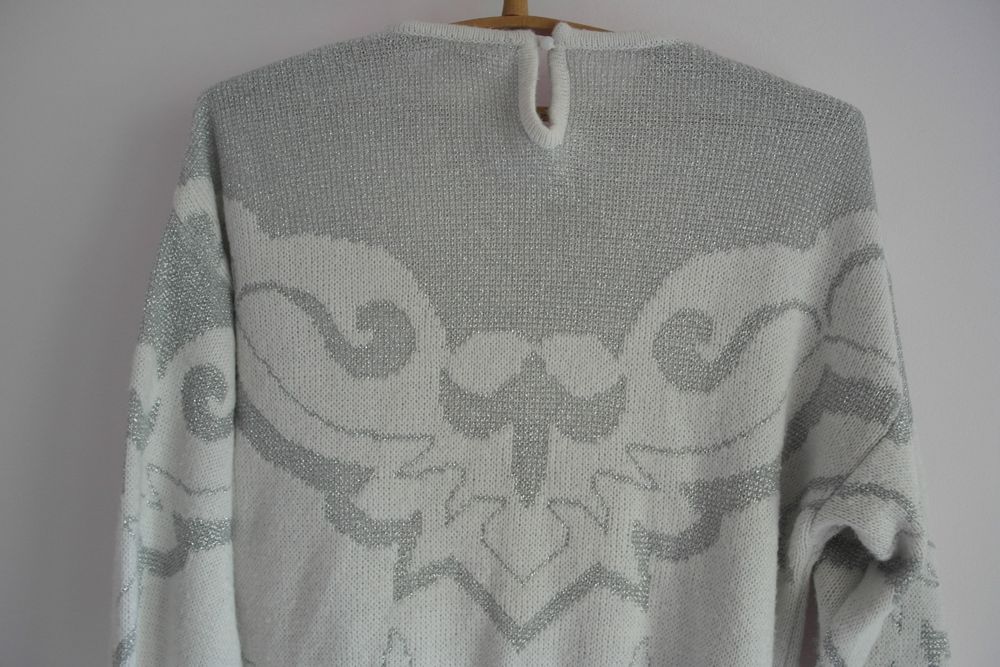 Кофта белая с люрексом