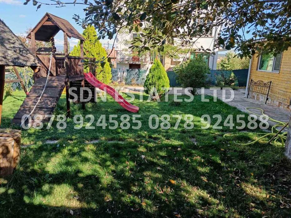 Продава се Къща в Казанлък - 400 кв.м за 625 €/кв.м - Снимка #22