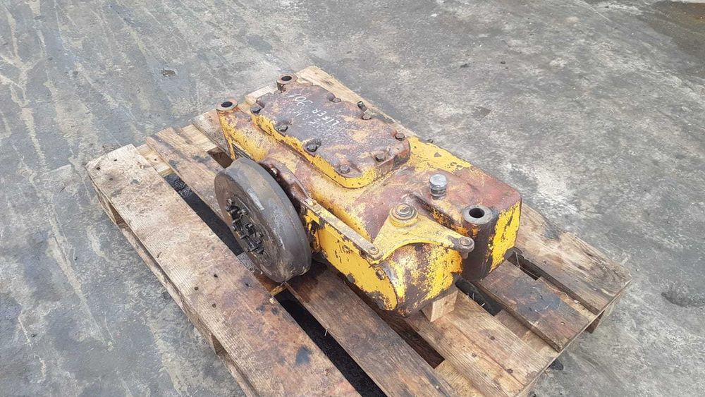 Cutie de viteze excavator Liebherr 901 Linde 00222 a/ 477