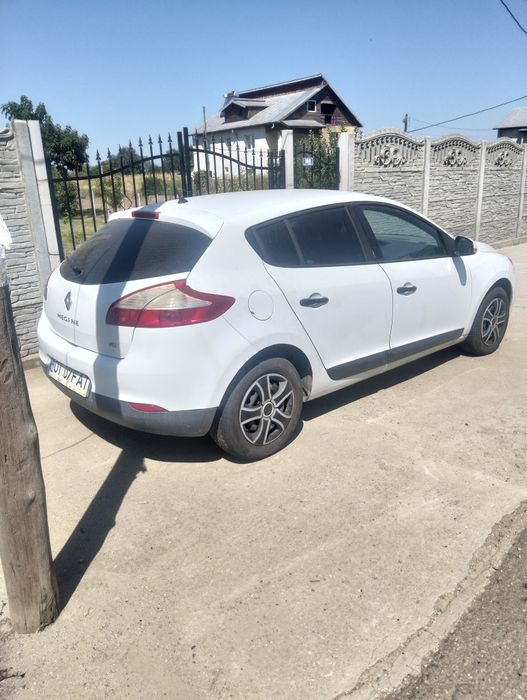 Vând Renault Megane 1.5 dci 2010 lovit