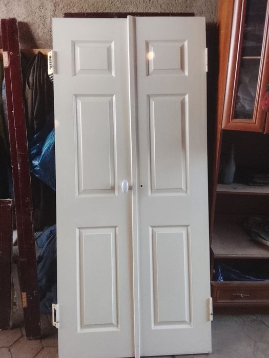 Продам межкомнатные двери