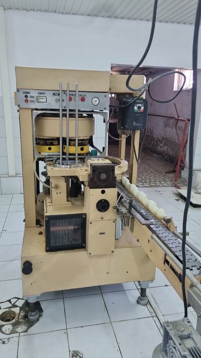 Продаю  закаточный станок  КЗК-79А