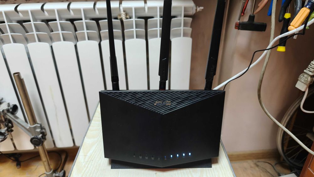 ASUS 4G-AC86U — двухдиапазонный Wi-Fi роутер с модемом сим карт