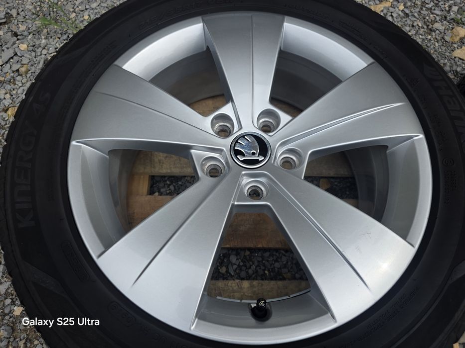 Лети джанти 17ки 5х112 Skoda + всесезонни гуми 215/55/17 Hankook