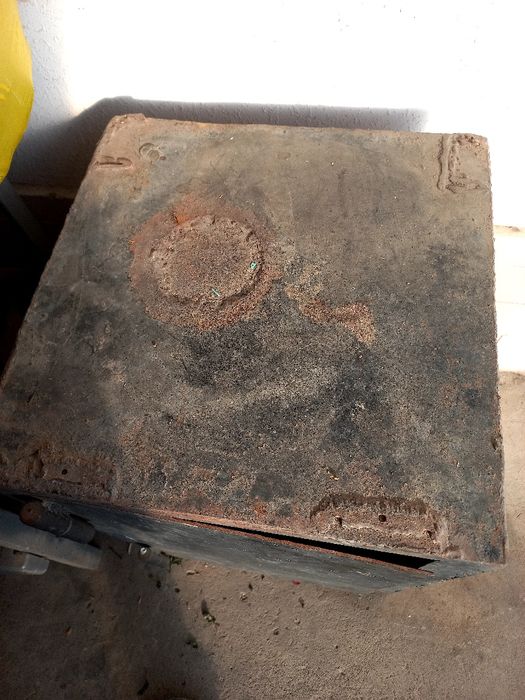 Сейф сотилади срочна