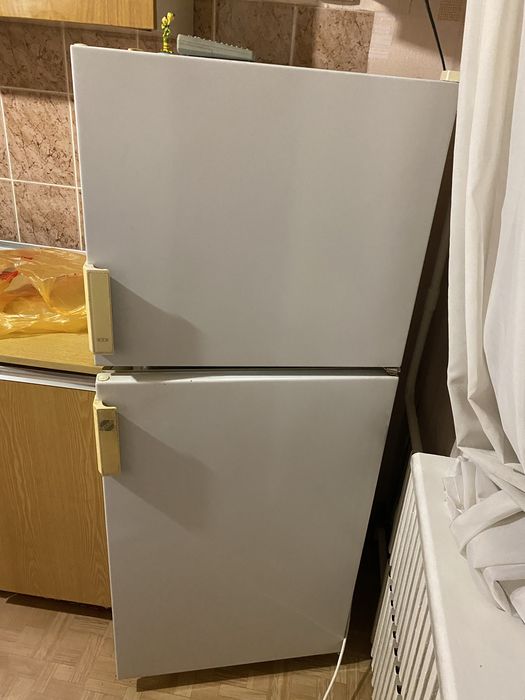 Продам холодильник б/у