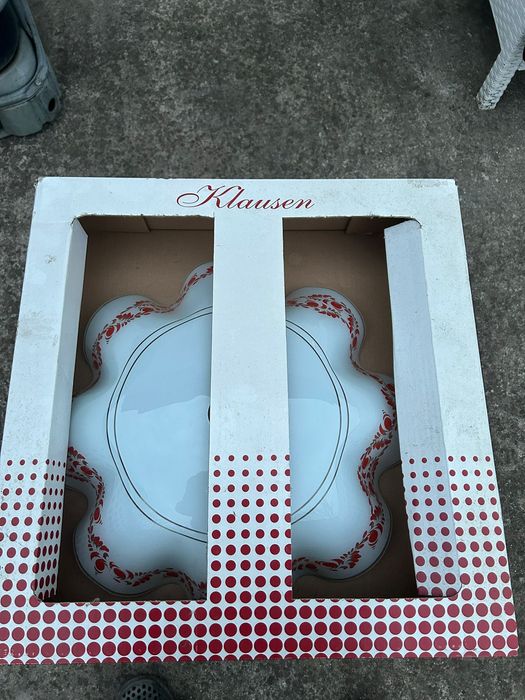 Vând lustra vintage noua