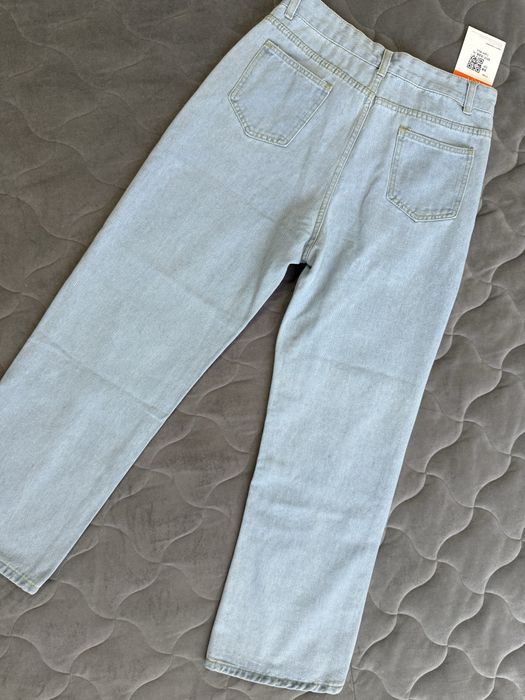 Джинсы новые