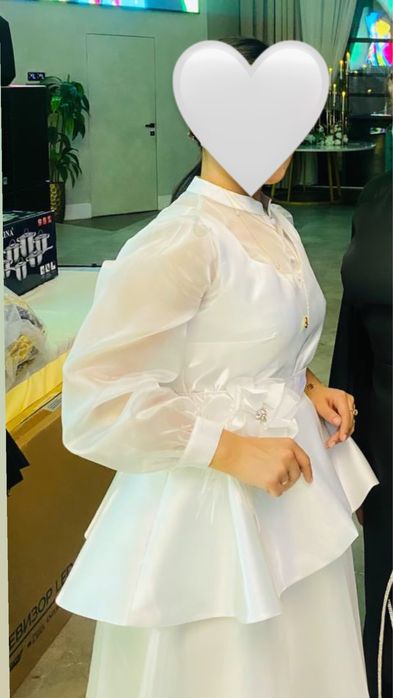 Продам платье белое