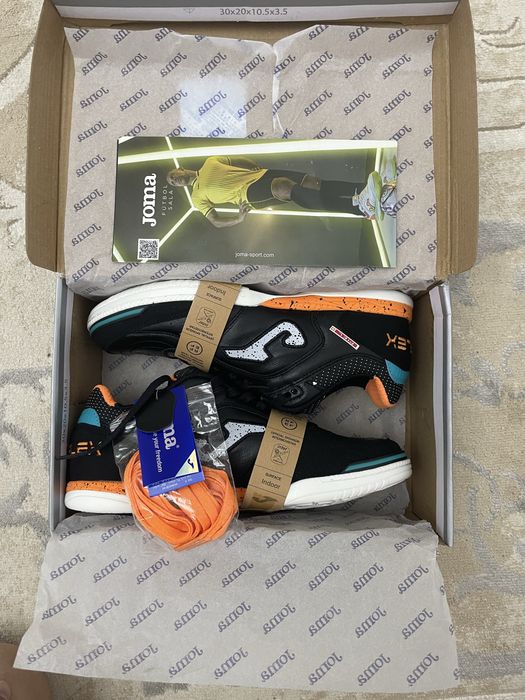 Кроссовки фузалки от бренда JOMA