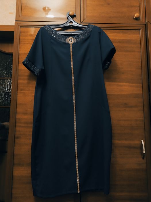 Продам платья и юбки