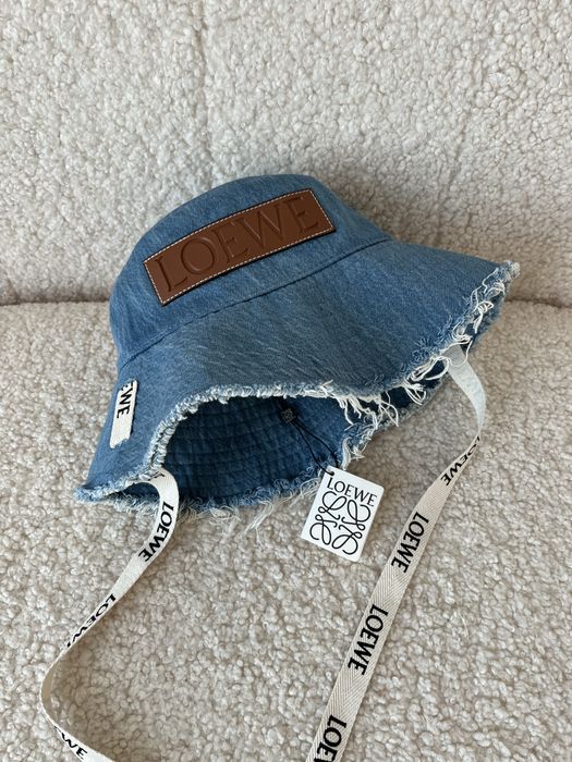 Дамски шапки New Season