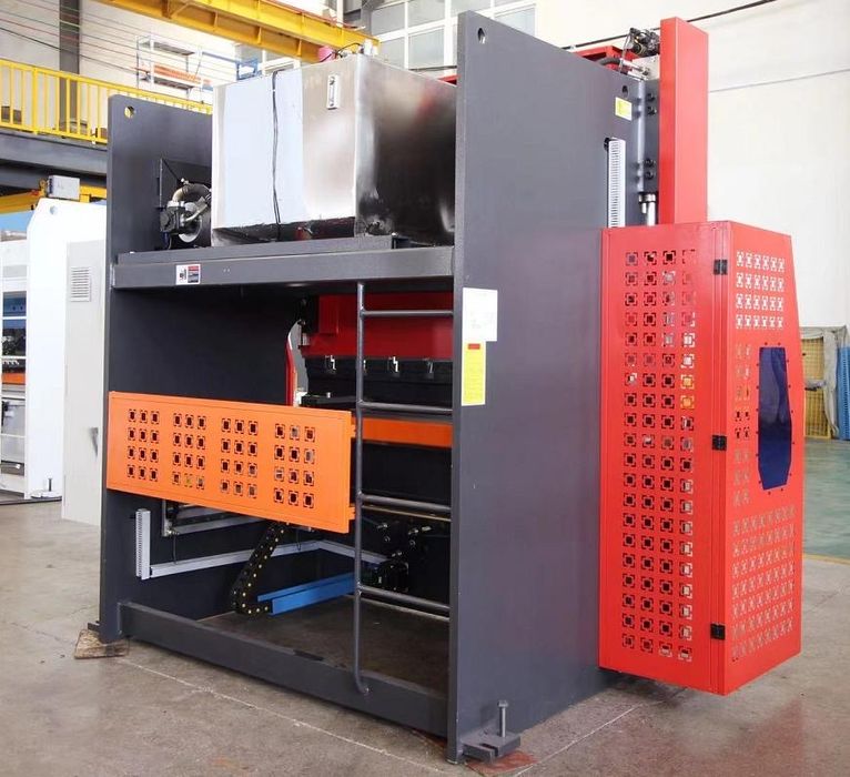 CNC хидравлична абкант преса 80 тона WE67K-80T/2100 KT15 4 оси