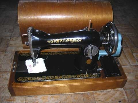 старая швейная машинка Чайка 2