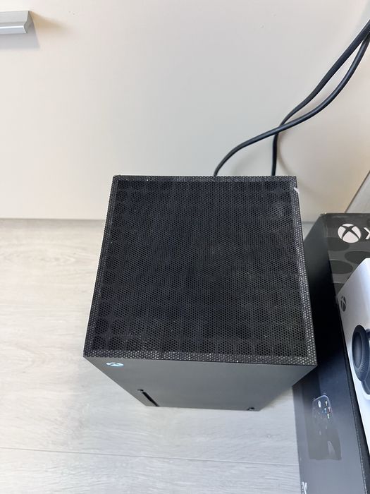 Xbox Series X 1Tb 2 manete