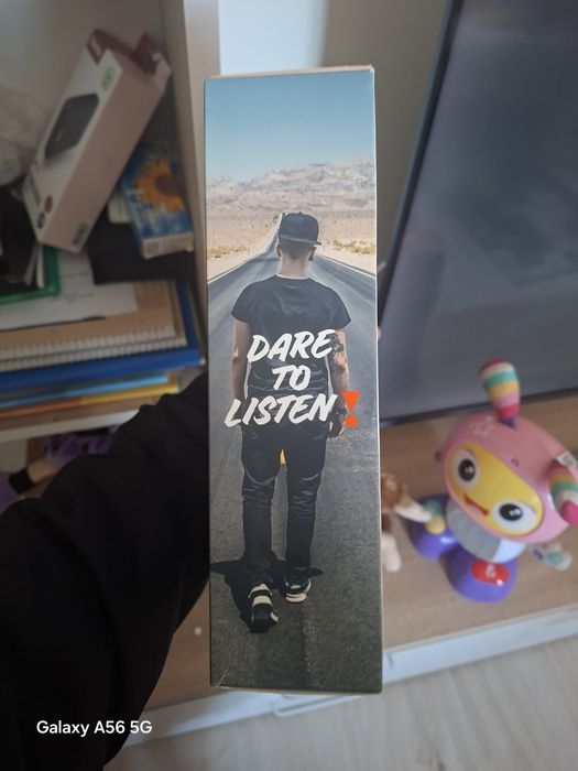 Vând urgent căștile Jbl Tune 760Nc