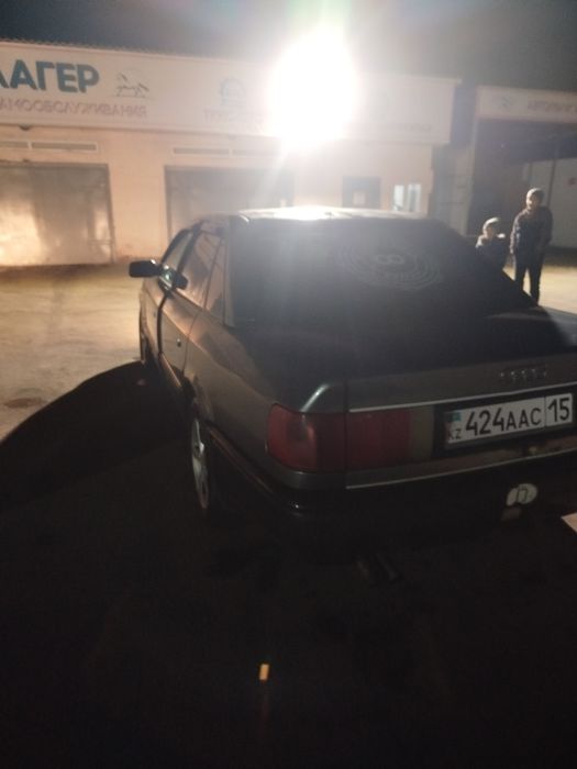 Продам Ауди 100 с4