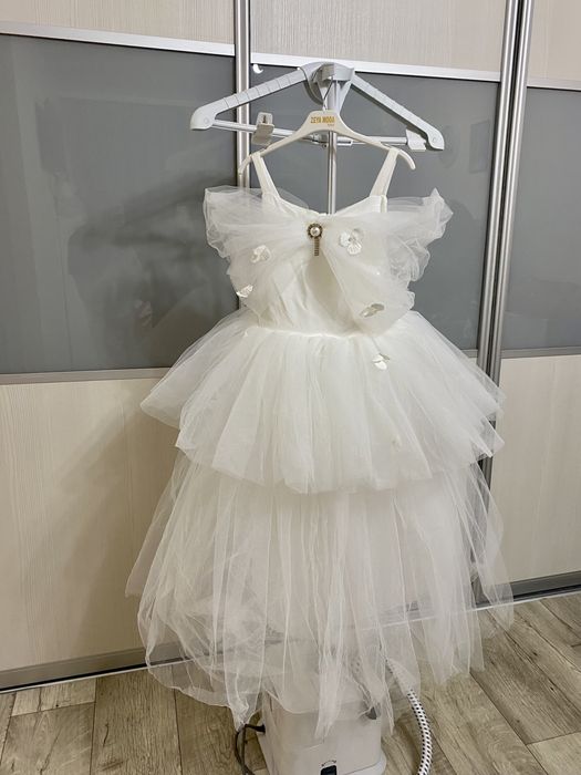 Продам платье на девочку