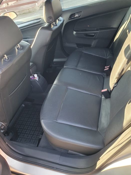 Opel Astra 1.9 CDTI 150 cp