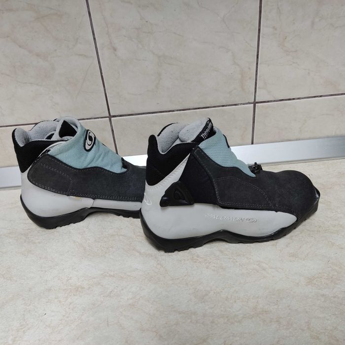 Ghete / Clapari / Bocanci Salomon Vitane  marimea 38