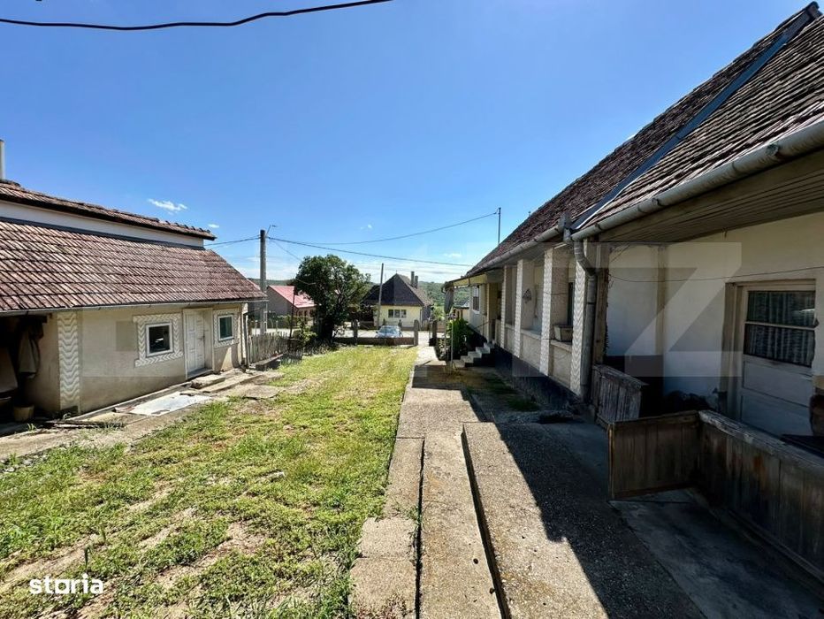 Casa cu teren de 5.049 mp si anexe | Galatii Bistritei