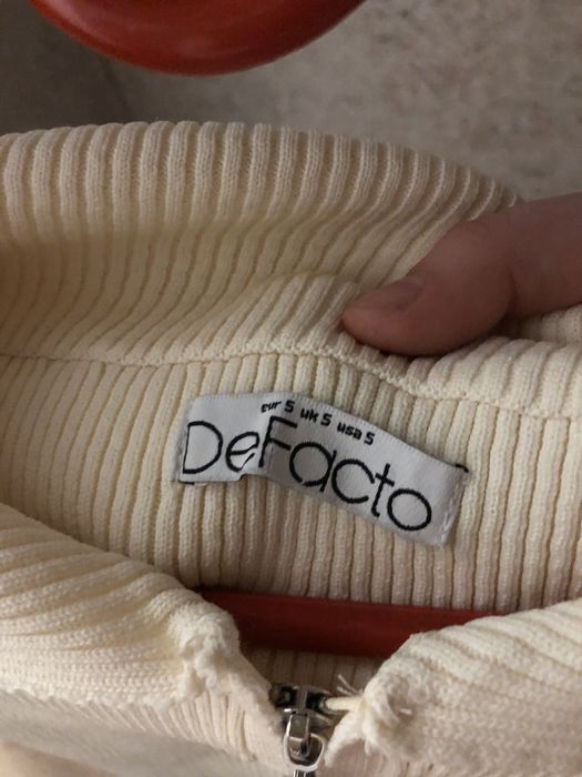 Продам кофточку DeFacto
