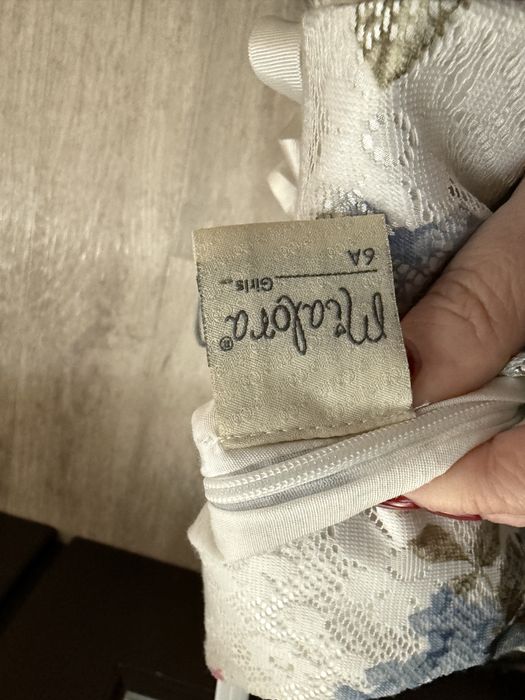 Платье нарядное ддя девочки