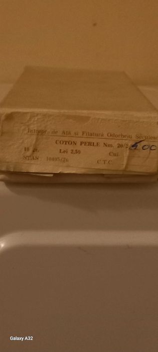 Lot firuri vechi de brodat-tricotat - Coton Perle si andele